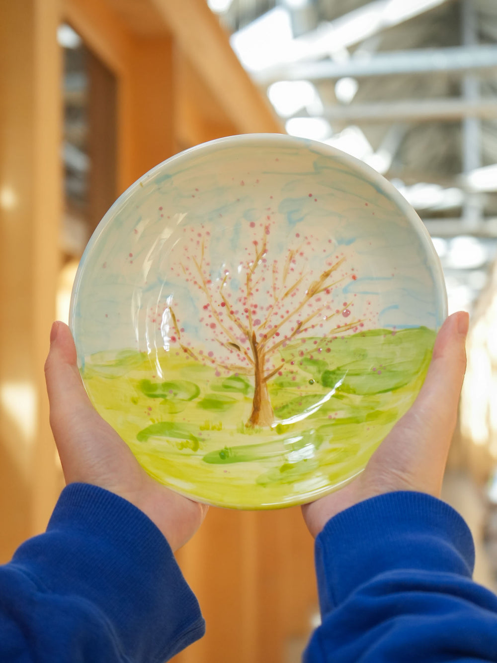 The Enchanting Charm of Ceramic Painting: Discover the Magic of this Art Form