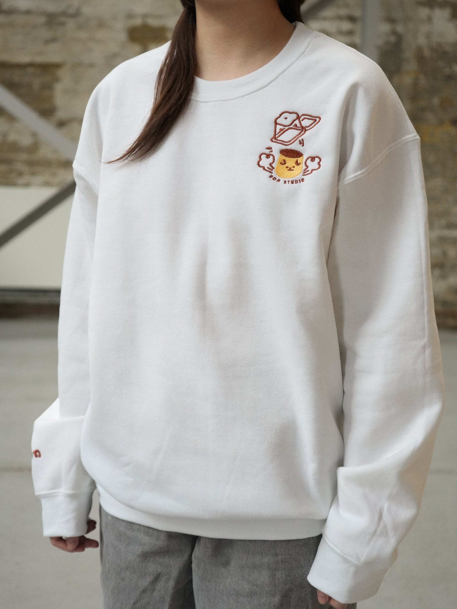 Pudding Embroidered Sweatshirt